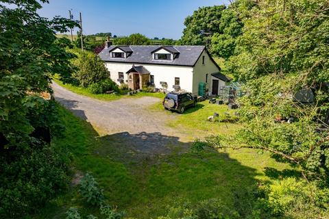 4 bedroom property with land for sale, Plwmp, Near Llangrannog, SA44