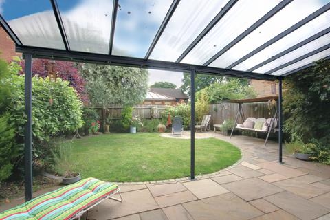 48 Dickens Dell, Totton, Southampton, SO40 8FJ