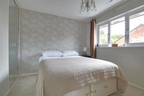 48 Dickens Dell, Totton, Southampton, SO40 8FJ