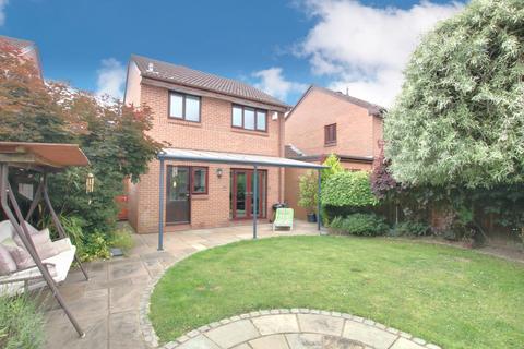 48 Dickens Dell, Totton, Southampton, SO40 8FJ