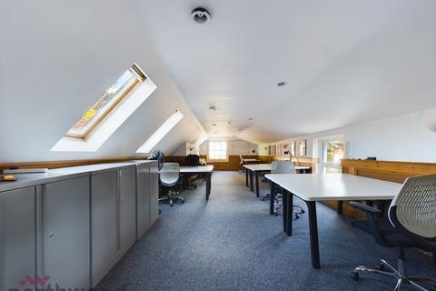 Serviced office to rent, North Hill, Colchester, CO1