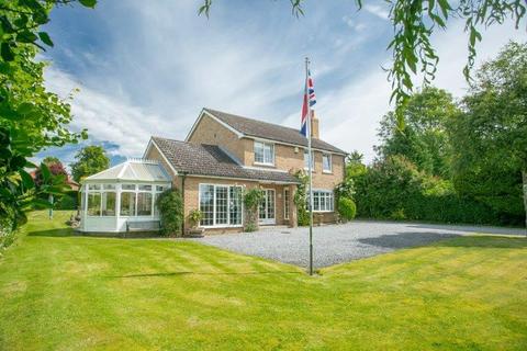 3 bedroom detached house for sale, Westgate, Pickering