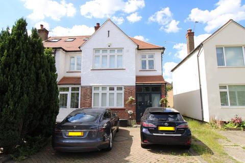 3 bedroom end of terrace house for sale, Queen Anne Avenue, Bromley, BR2