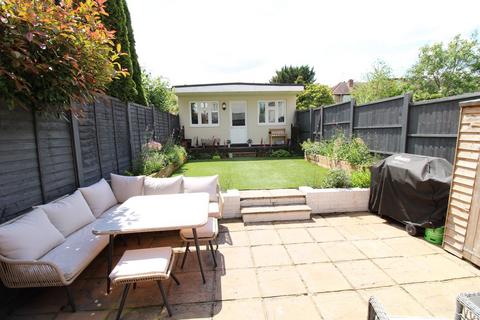 3 bedroom end of terrace house for sale, Queen Anne Avenue, Bromley, BR2