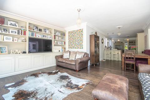 5 bedroom semi-detached house for sale, Love Lane, Pinner HA5