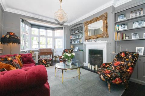 52 Love Lane, Pinner, HA5 3EX