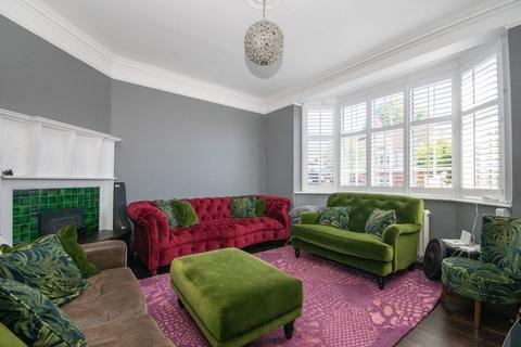 52 Love Lane, Pinner, HA5 3EX