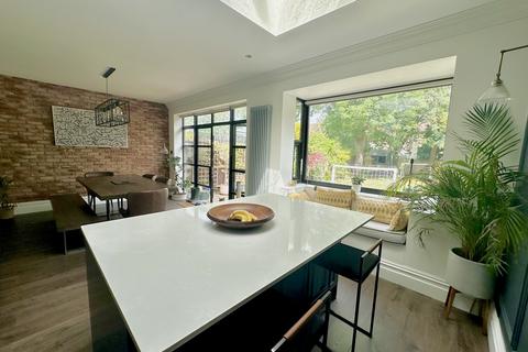 undefined, Cunningham Park, Harrow HA1