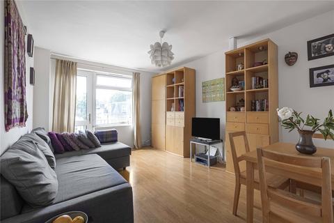 1 bedroom flat for sale, Morgan Court, Battersea High Street, SW11