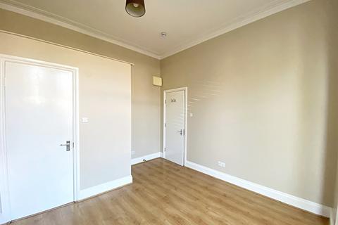 1 bedroom apartment to rent, Hastings Road, Southend On Sea SS1