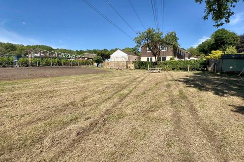 5 bedroom semi-detached house to rent, Sandleheath, Fordingbridge