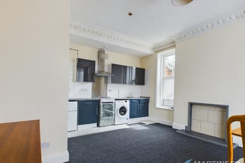 1 bedroom apartment to rent, St Davids Road North, Fylde Coast FY8