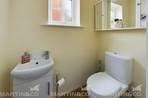 16 Manor Farm Close, Adwick Le Street, Doncaster, DN6 7AE