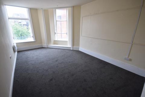 2 bedroom apartment to rent, Broad Street, Hanley
