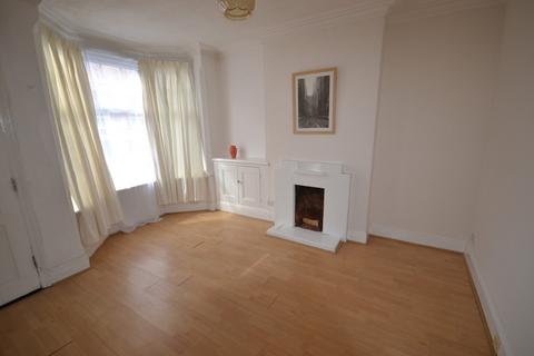 2 bedroom terraced house for sale, Wilberforce Road, Leicester LE3