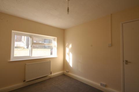 2 bedroom apartment to rent, Seaview Terrace, Westbrook, Margate