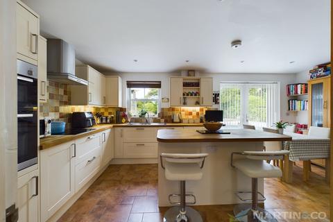 5 bedroom detached house for sale, Crofthandy, Cornwall