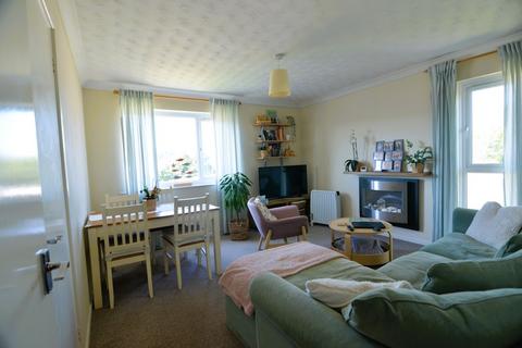 2 bedroom flat for sale, Knightsdale Road, Weymouth