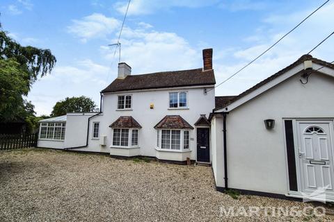 4 bedroom detached house to rent, Main Road, Chelmsford