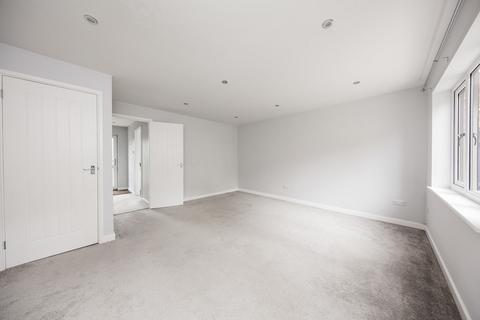 3 bedroom end of terrace house for sale, Tollwood Park, Crowborough