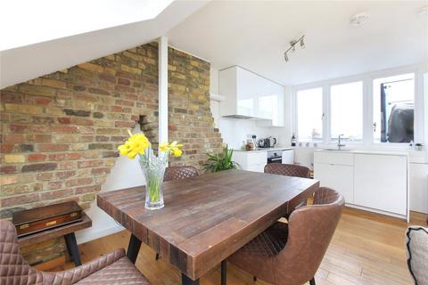 1 bedroom flat for sale, Eckstein Road, London SW11