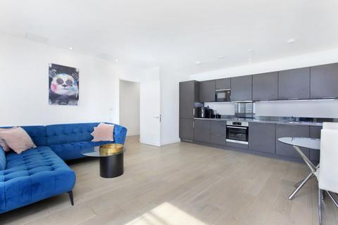 2 bedroom flat for sale, Constance Court, Battersea SW11