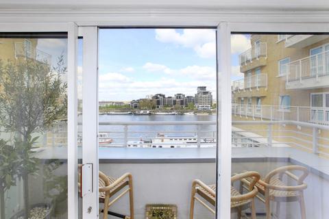 2 bedroom flat for sale, Oyster Wharf, Battersea SW11