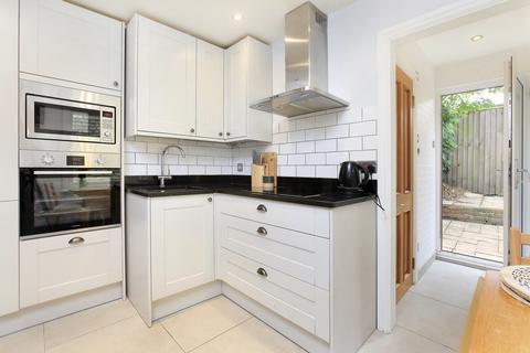 1 bedroom flat for sale, Harbut Road, London SW11