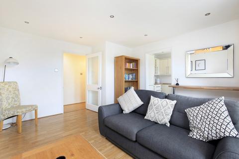 2 bedroom flat for sale, 64 St James's Drive, Wandsworth Common SW12