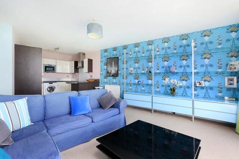 2 bedroom flat for sale, Argento Tower, London SW18