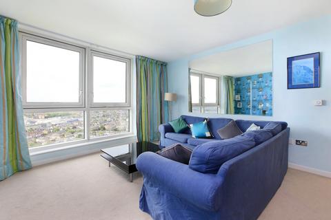 2 bedroom flat for sale, Argento Tower, London SW18