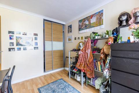 34 Guerin Square, London, E3 2DP