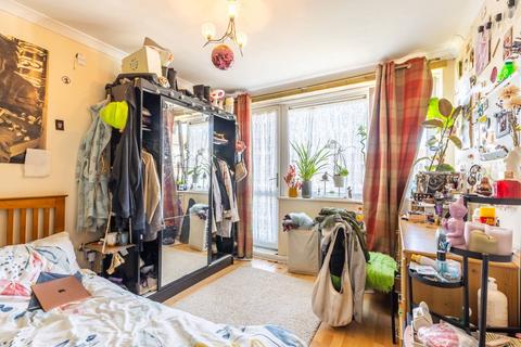 34 Guerin Square, London, E3 2DP