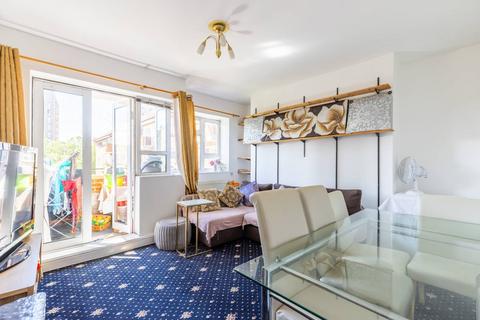 1 bedroom flat for sale, Talwin Street, London E3