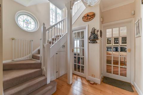 44 Fitzjames Avenue, Croydon, CR0 5DD
