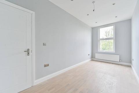 2 bedroom flat to rent, Wood Vale, Forest Hill, London, SE23