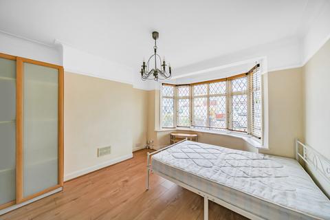 20 Park Gardens, London, NW9 0ES