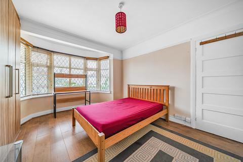 20 Park Gardens, London, NW9 0ES