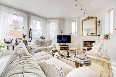 3 bedroom flat for sale, Kensington Mansions, Earls Court, London, SW5