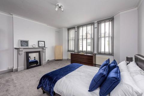 1 bedroom flat to rent, Kenway Road, Earls Court, London, SW5