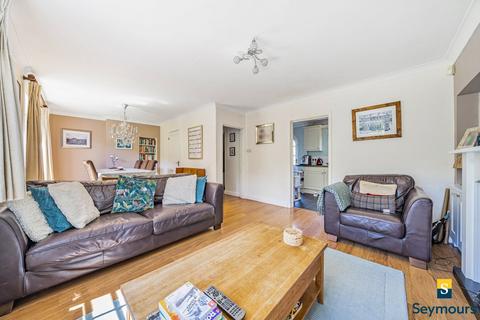 2 Litchfield Way, Guildford, GU2 7QL