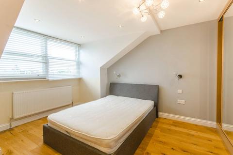 2 bedroom flat to rent, Fordwych Road, West Hampstead, London, NW2