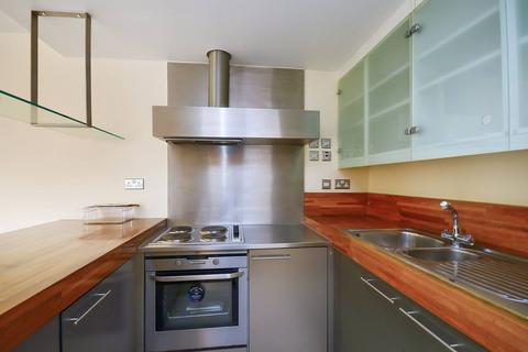 2 bedroom flat to rent, New Wharf Road, Islington, London, N1