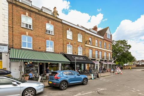 1 bedroom flat for sale, Bridge Road, Hampton Court, East Molesey, KT8