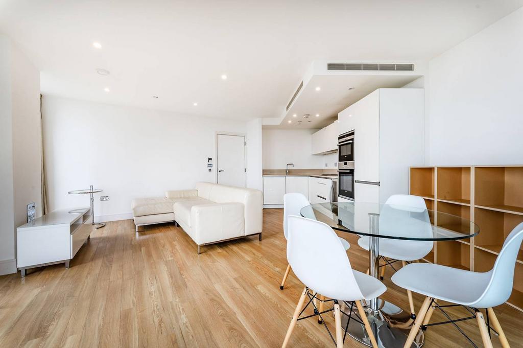 Maple Quays, Canada Water, London, SE16 2 bed flat to rent £3,684 pcm (£850 pw)