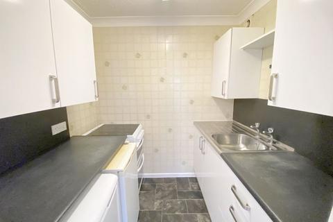 1 bedroom apartment for sale, Regal Court, Warminster