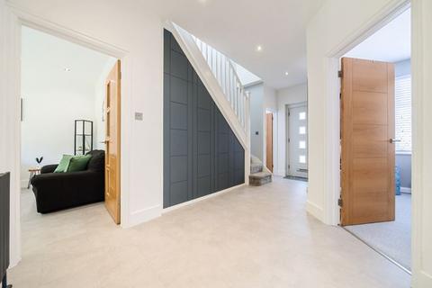 3 bedroom semi-detached house for sale, Merchland Road, London SE9