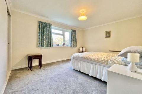 2 bedroom apartment to rent, HIGHCLIFFE