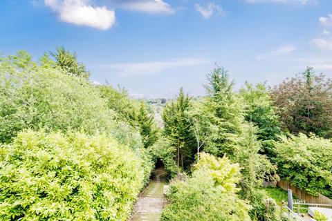 81 Oaks Road, Kenley, CR8 5NZ