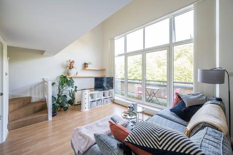 1 bedroom flat to rent, Old Ford Road, Bow, London, E3